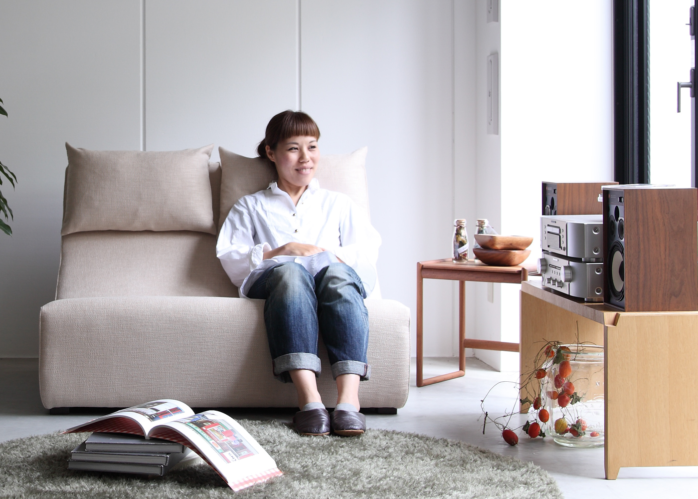 映画鑑賞にピッタリのソファ「Relaxed Sofa 2人掛けソファ」｜ソファ専門店 NOYES