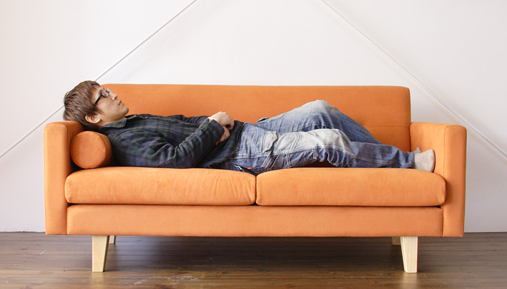 大人気2人掛けソファ「Volster Sofa 2人掛けソファ」：デザイン