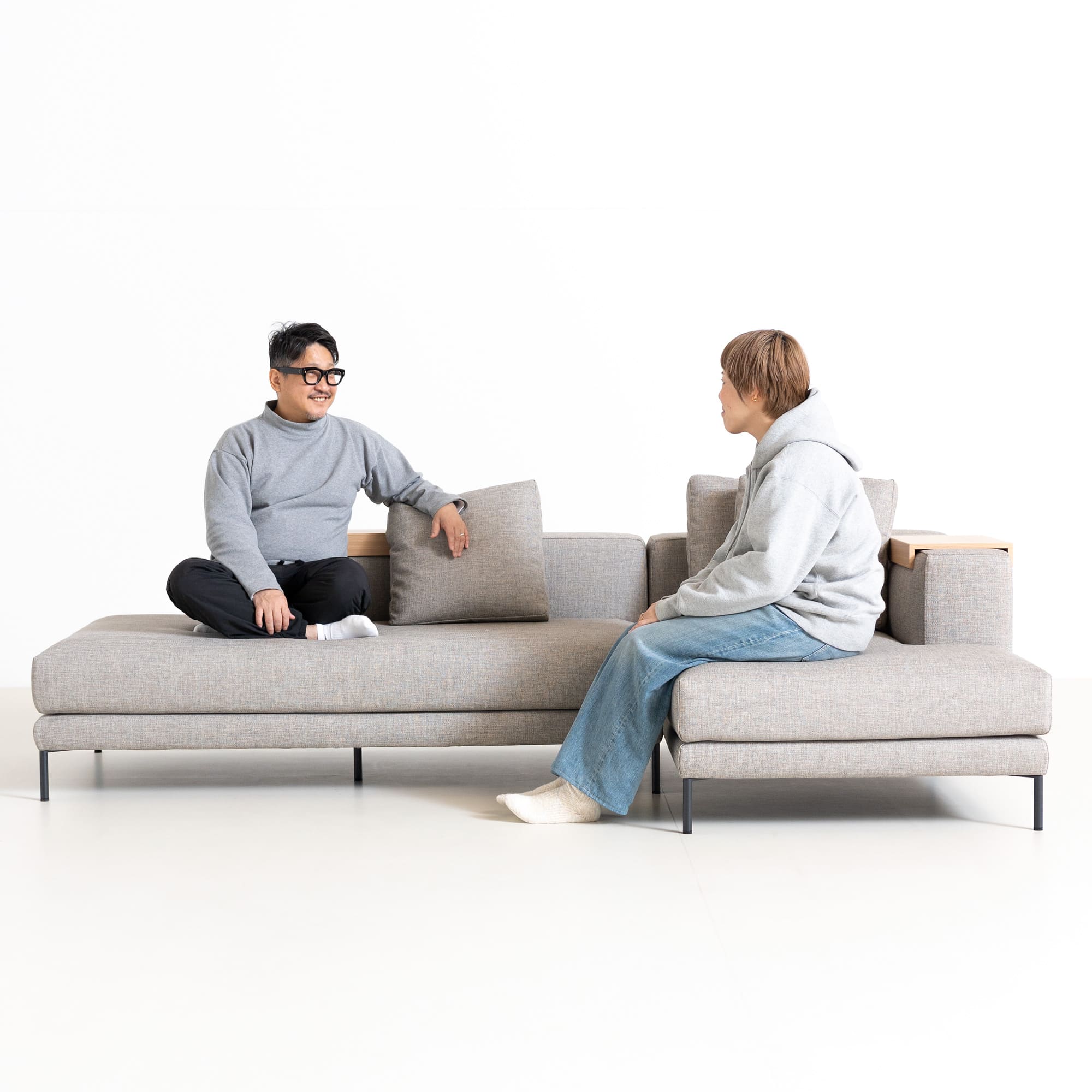 Decibel Standard 2人掛けカウチソファセット 2580」 製品詳細ページ