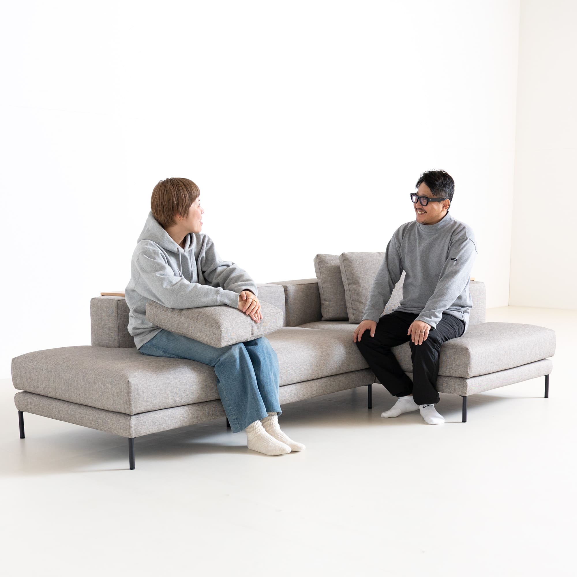 Decibel Standard 2人掛けカウチソファセット 2580」 製品詳細ページ