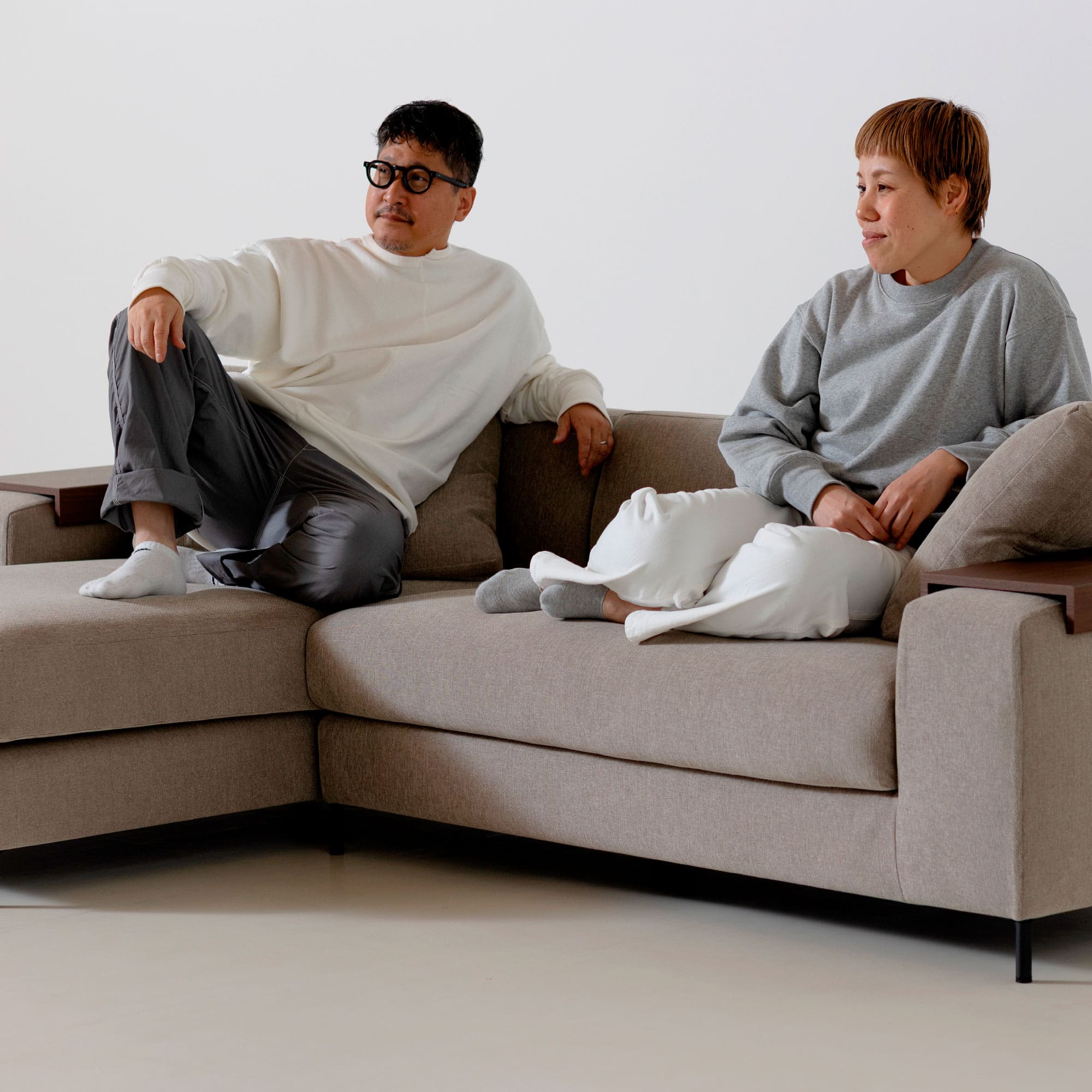 Decibel Traditional 2人掛けカウチソファセット」 製品詳細