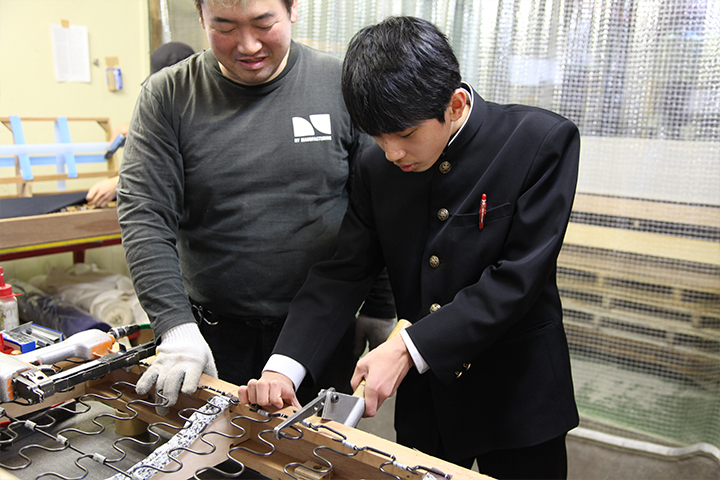 ソファを作ろう。中学生の職場体験Vol10 名古屋市立猪子石中学校