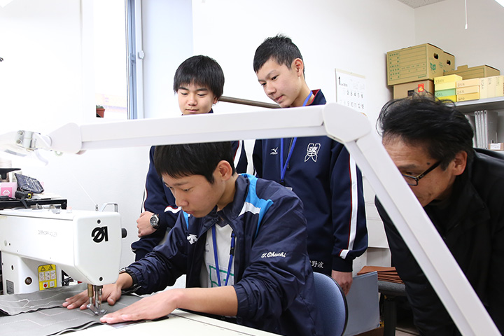 ソファを作ろう。中学生の職場体験Vol12 名古屋市立北陵中学校