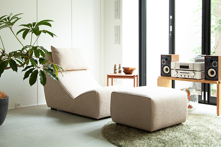 Relaxed Sofa (68,200円〜)、想像してみてください