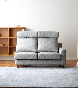 2人掛けソファを探す：ペットとくつろぐ｜日本を代表する国産