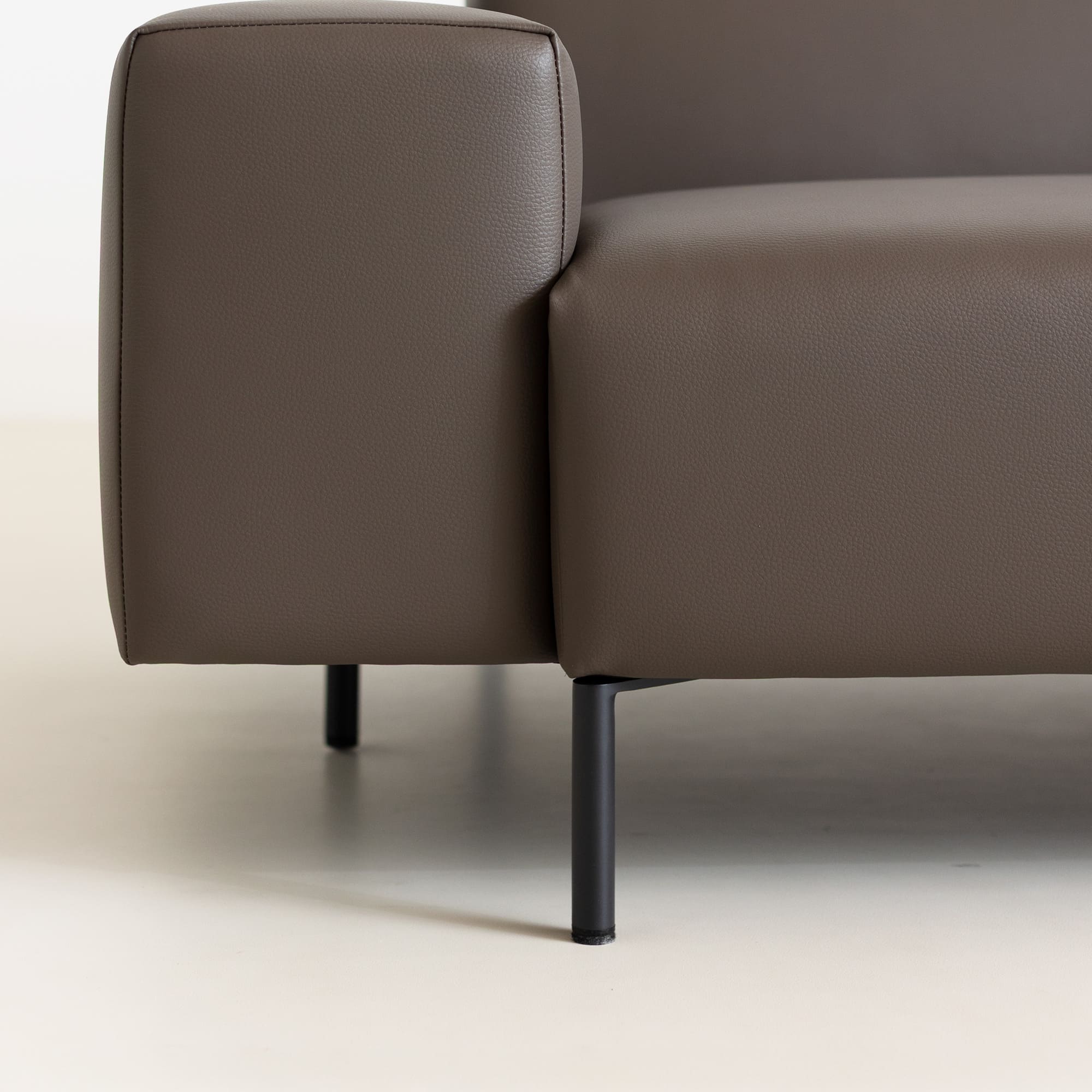 Bass 3人掛け片ひじ」 製品詳細ページ | 国産ソファブランド NOYES