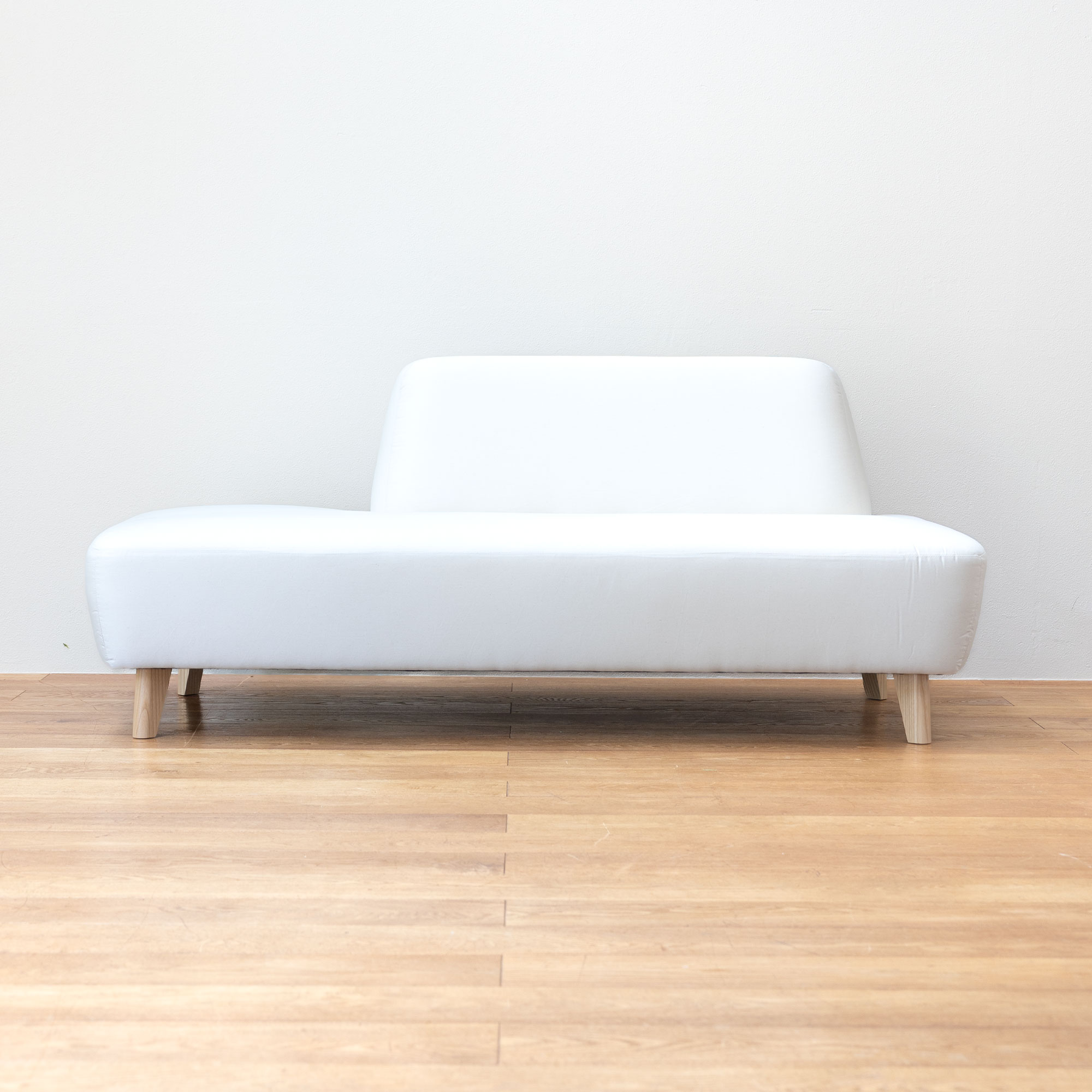 Cortile スモール3人掛け | 国産ソファブランド NOYES