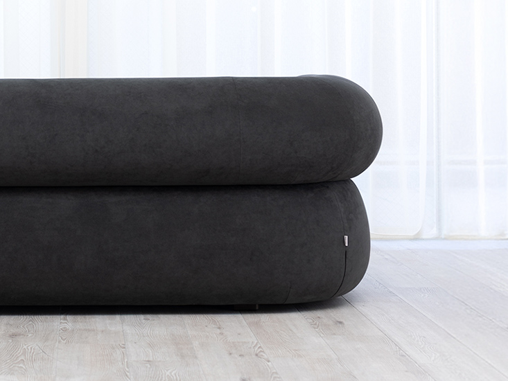 Curvy 3人掛け片ひじ」 製品詳細ページ | 国産ソファブランド NOYES
