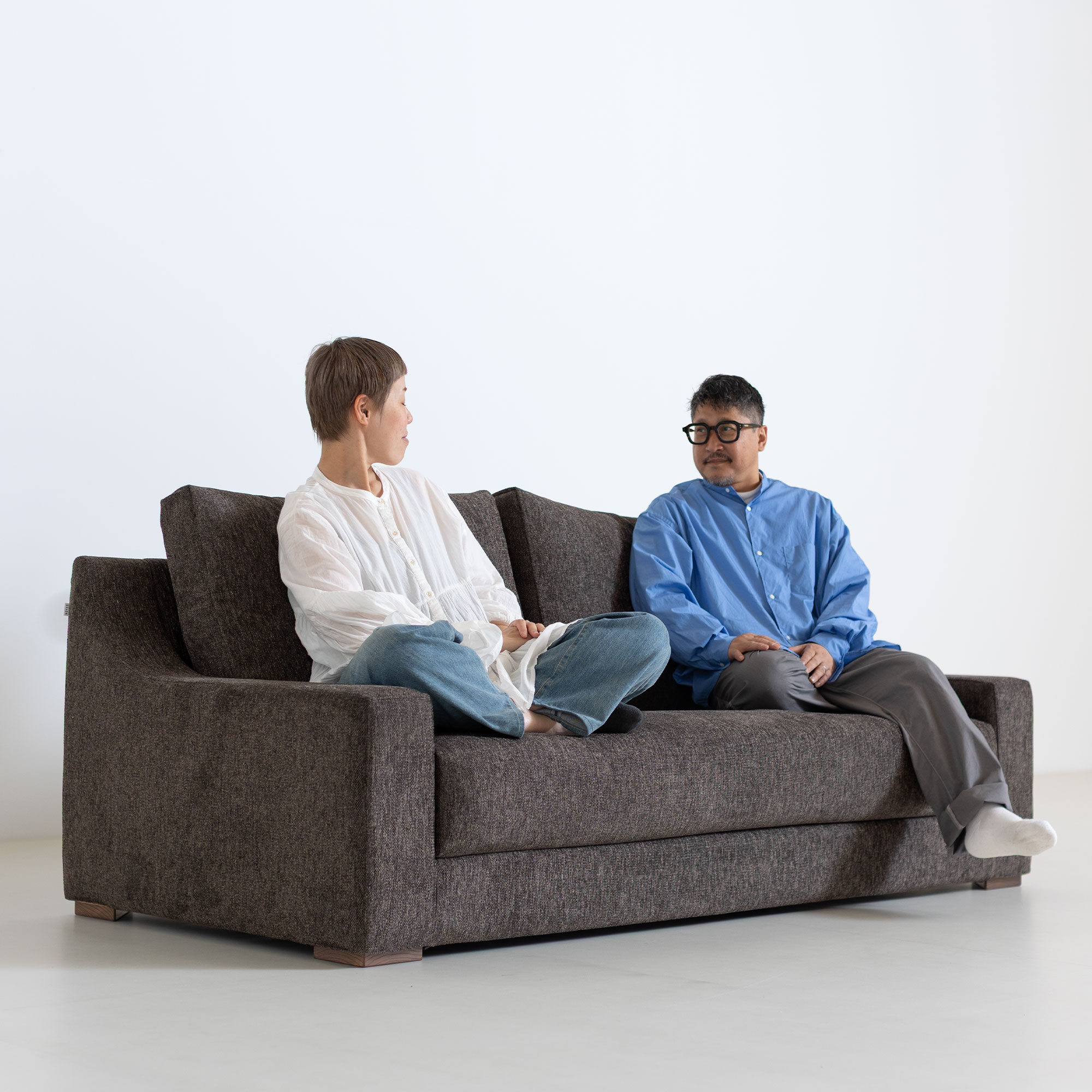 NewSugar Hi-Back 3人掛け両ひじ」 製品詳細ページ | 国産ソファ