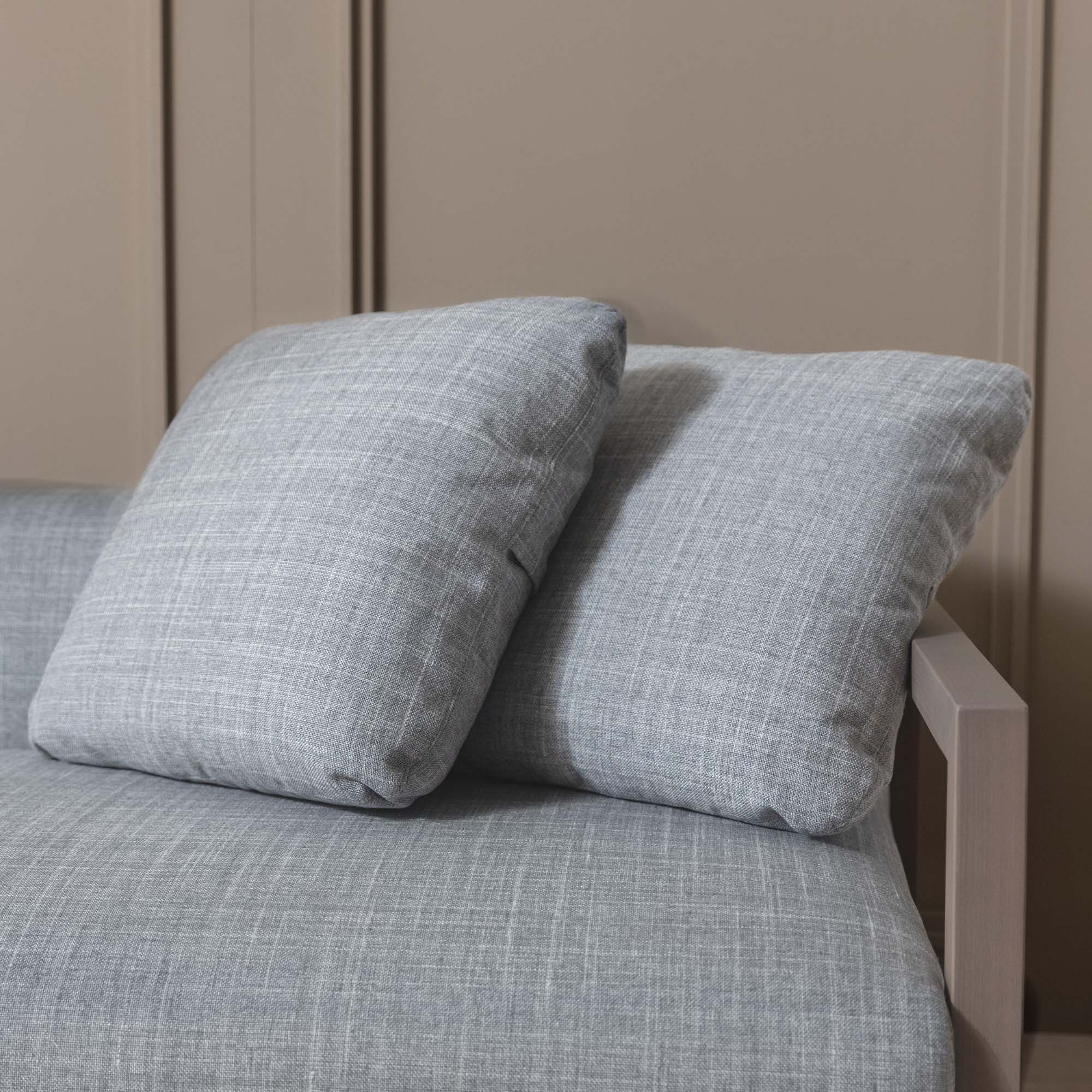 Transit 3人掛け両ひじ」 製品詳細ページ | 国産ソファブランド NOYES