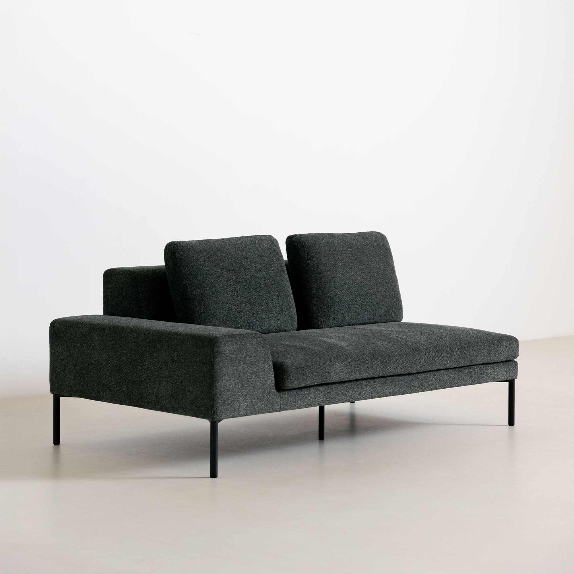 Airly 2人掛け」 製品詳細ページ | 国産ソファブランド NOYES